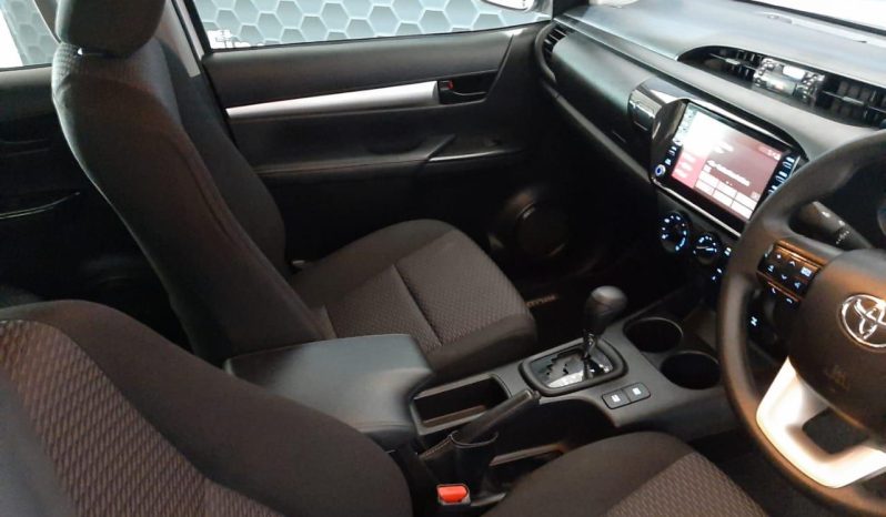 
								Toyota Hilux 2.4 Gd-6 D/cab Rb Srx At full									