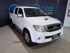 Toyota Hilux 3.0 D-4D D/cab 4X4 Raider