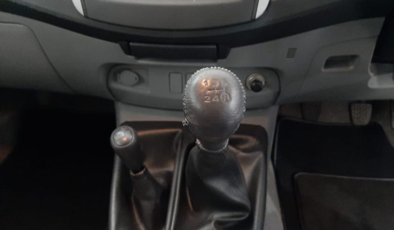 
								Toyota Hilux 3.0 D-4D D/cab 4X4 Raider full									