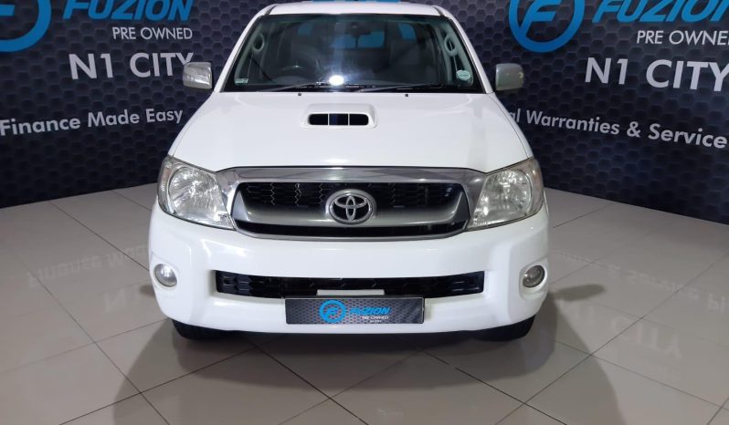 
								Toyota Hilux 3.0 D-4D D/cab 4X4 Raider full									