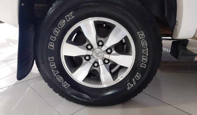 
								Toyota Hilux 3.0 D-4D D/cab 4X4 Raider full									