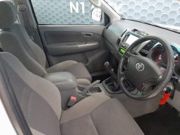 
										Toyota Hilux 3.0 D-4D D/cab 4X4 Raider full									