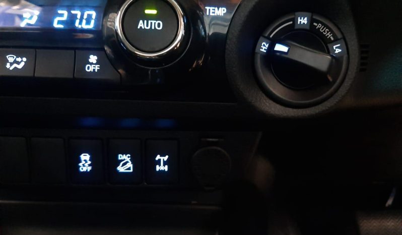 
								Toyota Hilux Dakar Edition 2.8 Gd-6 4X4 D/cab At full									