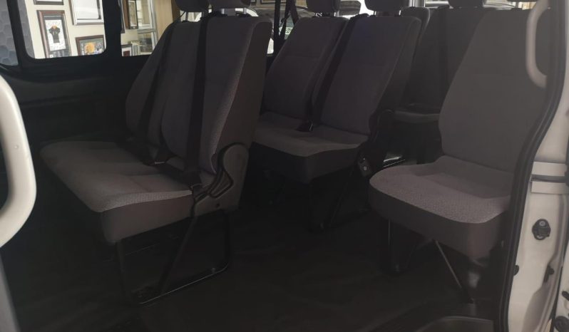 
								Toyota Quantum 2.5 D-4D 10-Seater Bus full									