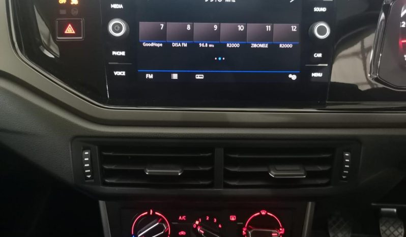 
								Volkswagen Polo 1.0 Comfortline full									
