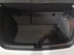 
										Volkswagen Polo 1.0 Comfortline full									