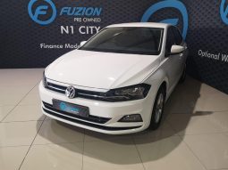 
										Volkswagen Polo 1.0 Comfortline full									