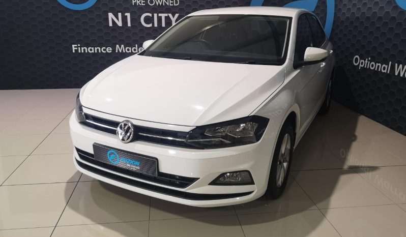 
								Volkswagen Polo 1.0 Comfortline full									