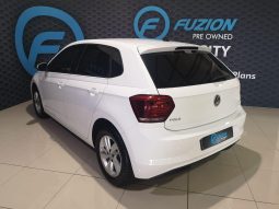 
										Volkswagen Polo 1.0 Comfortline full									