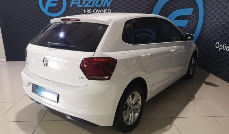 
								Volkswagen Polo 1.0 Comfortline full									
