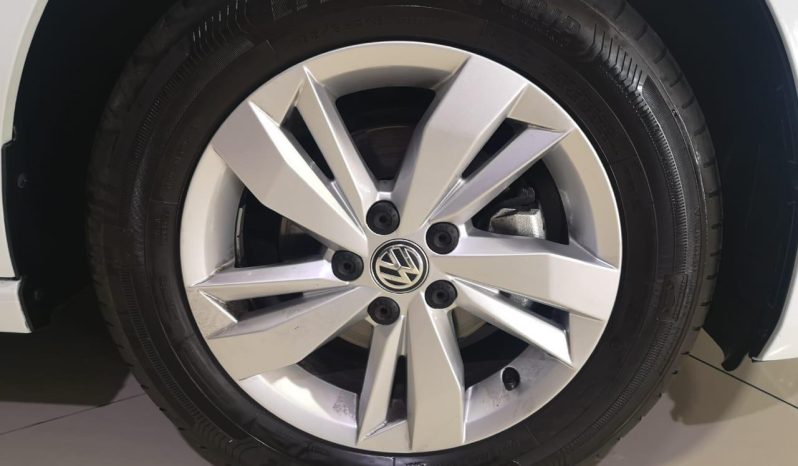 
								Volkswagen Polo 1.0 Comfortline full									