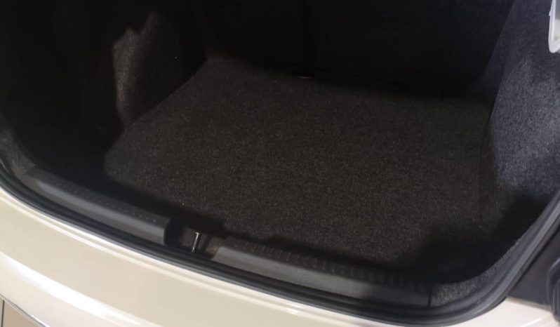 
								Volkswagen Polo Sedan 1.5 Tdi Comfortline full									