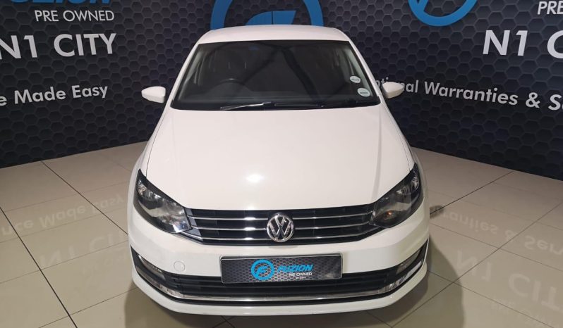 
								Volkswagen Polo Sedan 1.5 Tdi Comfortline full									