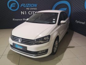 Volkswagen Polo Sedan 1.5 Tdi Comfortline