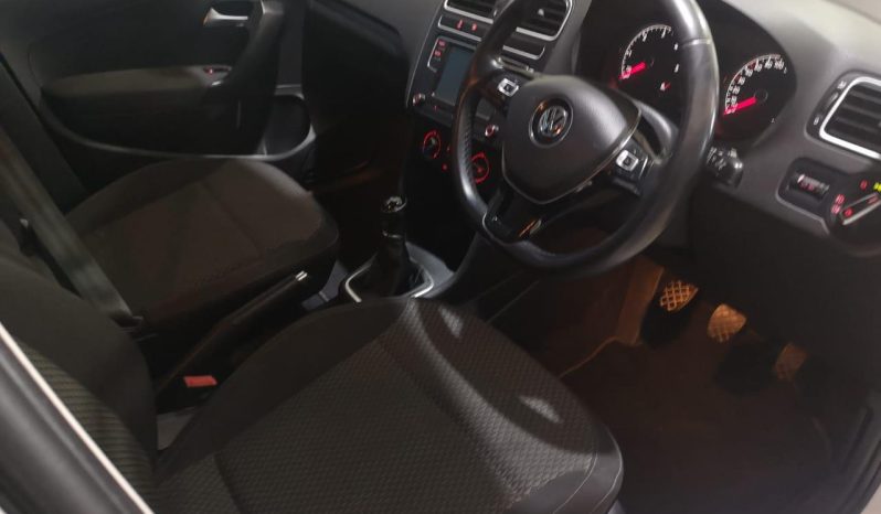
								Volkswagen Polo Sedan 1.5 Tdi Comfortline full									