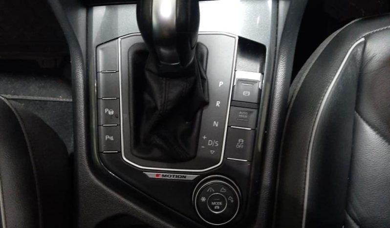 
								Volkswagen Tiguan 2.0 Tdi Highline 4motion Dsg full									
