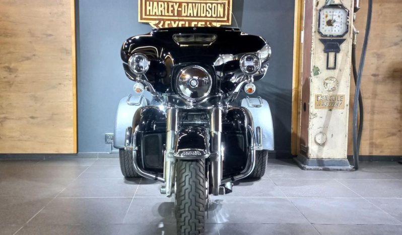 
								Harley Davidson Tri Glide Ultra Custom full									