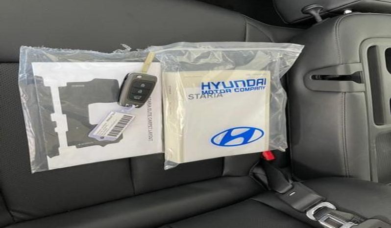 
								Hyundai Staria 2.2D Executive 9 Seater At full									