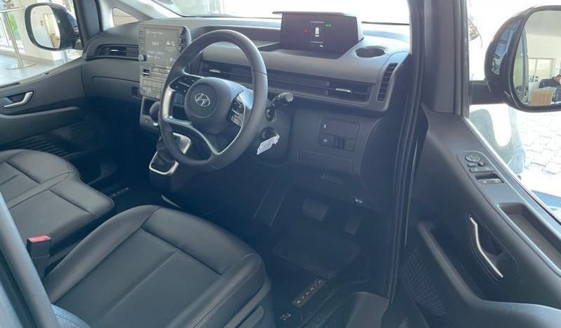 
								Hyundai Staria 2.2D Executive 9 Seater At full									