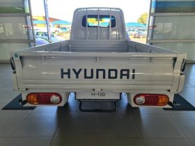 Hyundai H100 Bakkie 2.6D Deck