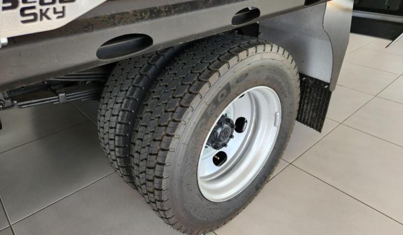 
								Hyundai Ex-8 3.9 Dropside Ac Lwb full									