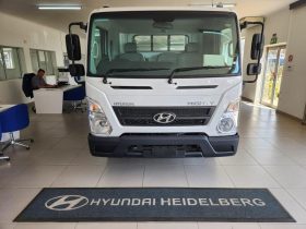 Hyundai Ex-8 3.9 Dropside Lwb