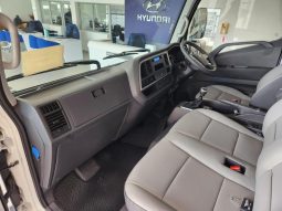 
										Hyundai Ex-8 3.9 Dropside Lwb full									