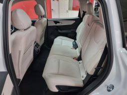 
										Mahindra Xuv 700 Ax7 L full									