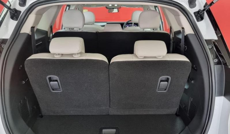 
								Mahindra Xuv 700 Ax7 L full									