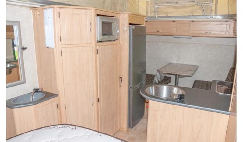 
								Caravan Gypsey Regal full									