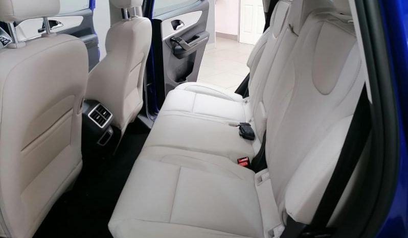 
								Mahindra Xuv 700 Ax7 L full									