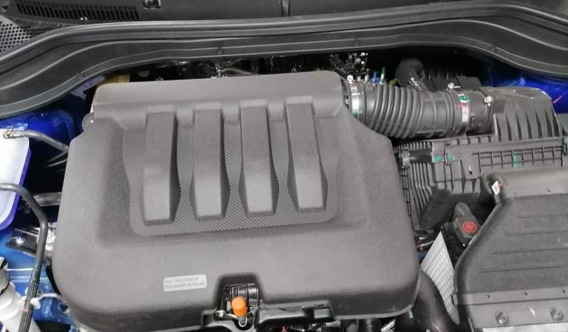 
								Mahindra Xuv 700 Ax7 L full									