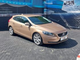 Volvo V40 T4 Elite