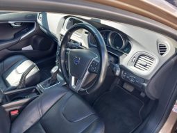 
										Volvo V40 T4 Elite full									