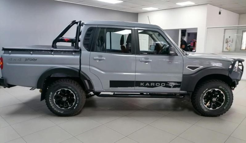 
								Mahindra Pik Up S11 Karoo Storm Edition D Cab At 4X full									