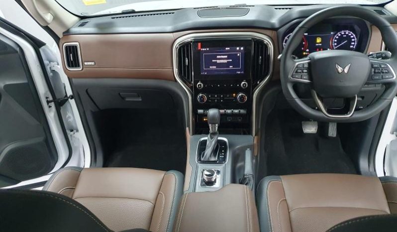 
								Mahindra Scorpio-N AT 4WD Z8L 7S full									
