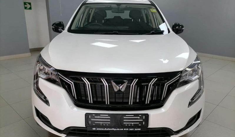 
								Mahindra Xuv 700 Ax5 full									