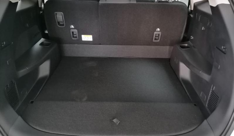 
								Mahindra Xuv 700 Ax5 full									