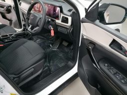 
										Mahindra Xuv 700 Ax5 full									