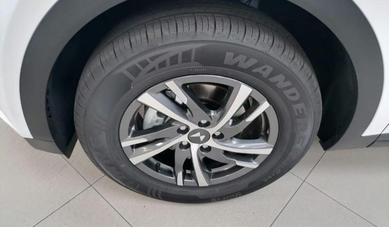 
								Mahindra Xuv 700 Ax5 full									