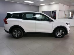 
										Mahindra Xuv 700 Ax5 full									
