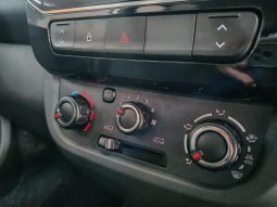
										Renault Kwid 1.0 Evolution full									