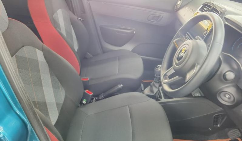 
								Renault Kwid 1.0 Techno full									