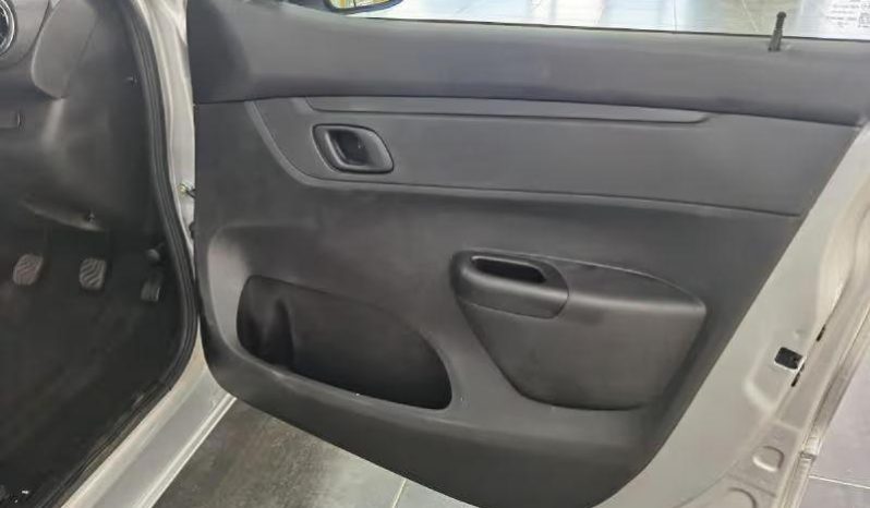 
								Renault Kwid 1.0 Evolution full									