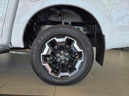 
										Nissan Navara 2.5D Le D Cab 4X4 At full									
