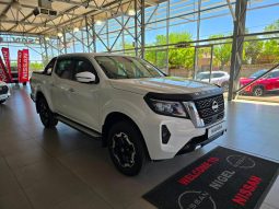 
										Nissan Navara 2.5D Le D Cab 4X4 At full									