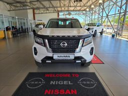 
										Nissan Navara 2.5D Le D Cab 4X4 At full									