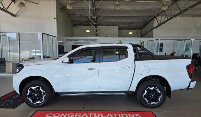 
								Nissan Navara 2.5D Le D Cab 4X4 At full									