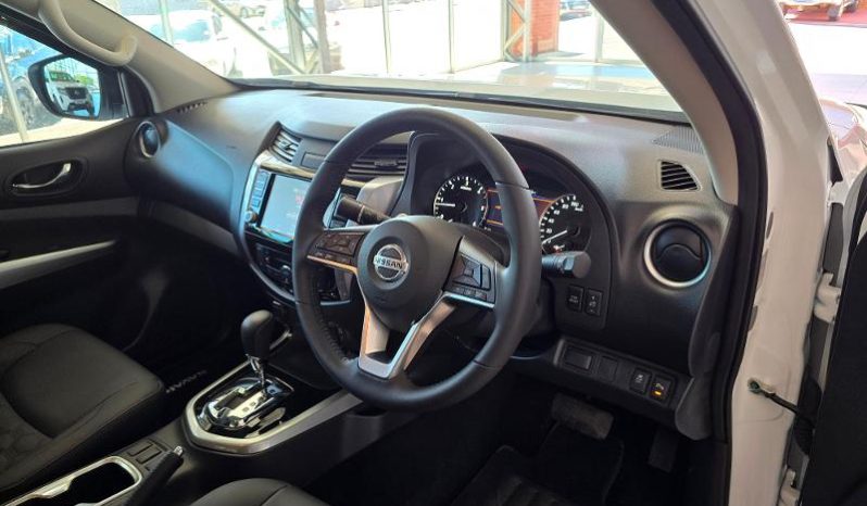 
								Nissan Navara 2.5D Le D Cab 4X4 At full									