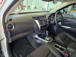 
										Nissan Navara 2.5D Le D Cab 4X4 At full									